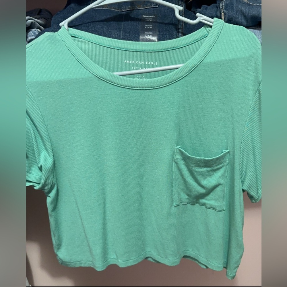 american eagle tee